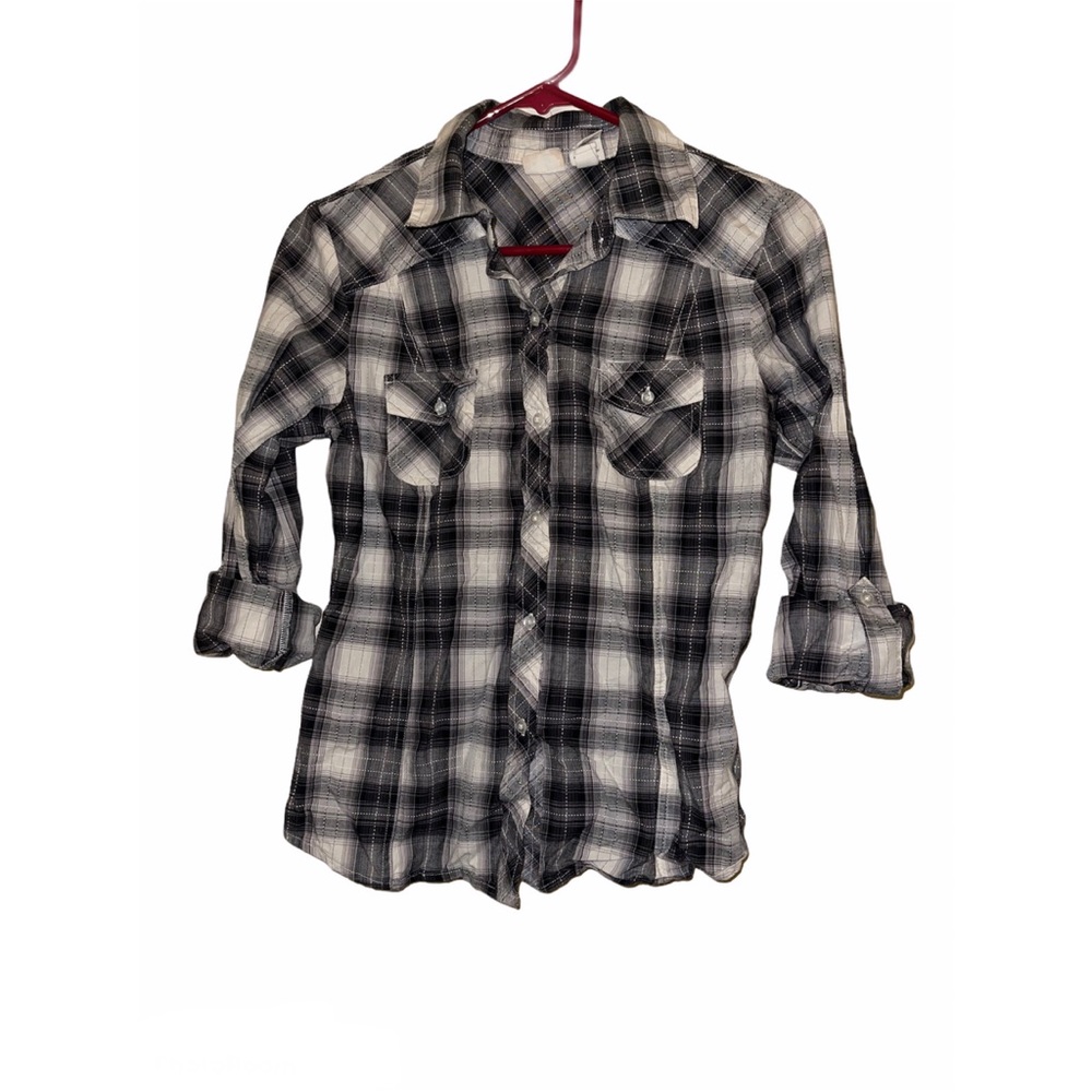 🛍𝐒𝐀𝐋𝐄🛍 Mudd Plaid Button Down Shirt